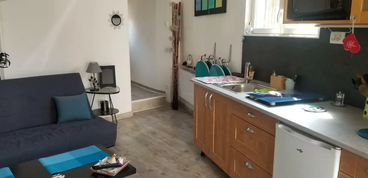 Apartment Studio 2 Saint-Martin-la-Plaine France